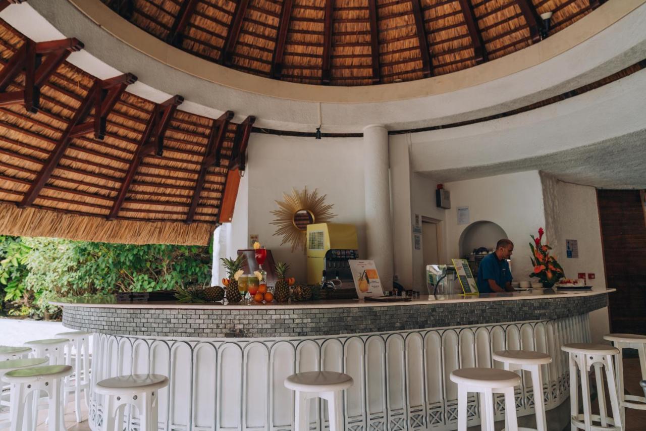Hotel Casuarina And Trou aux Biches