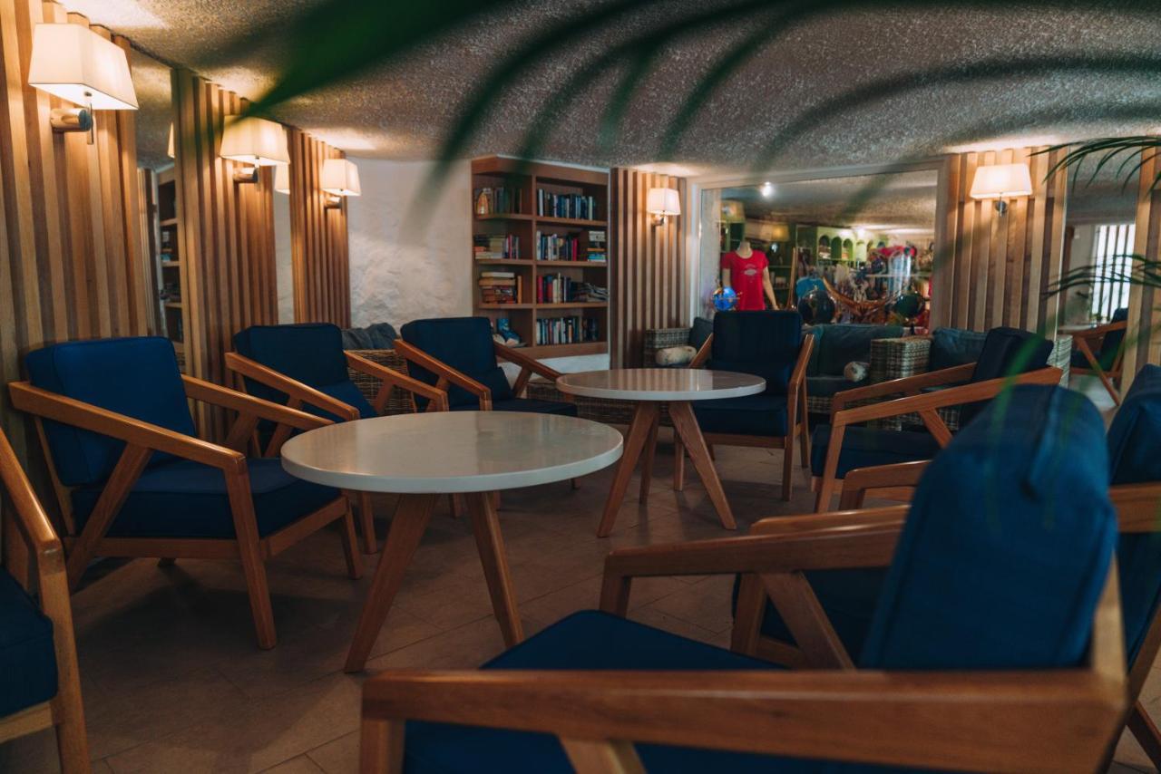 Casuarina And Hotel
